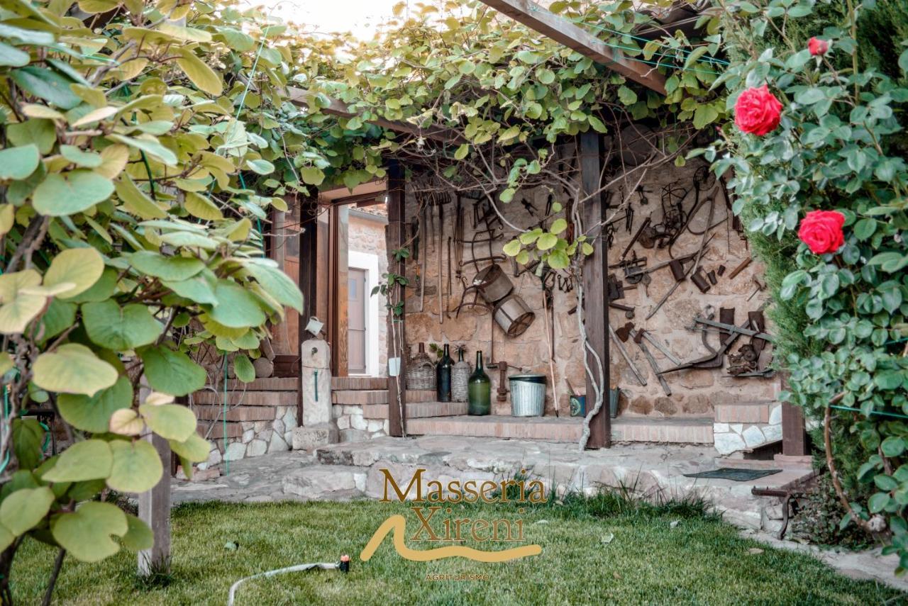 Masseria Xireni Castellana Sicula Exterior photo